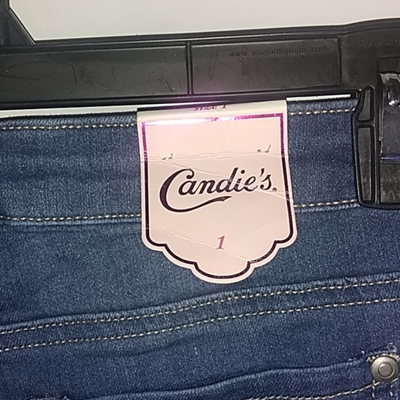 Candie's Embellished Denim Shorts Size 1 NWT - Picture 3 of 5